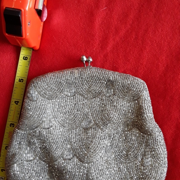 Beautiful 1930s beaded small evening bag. - Picture 5 of 7